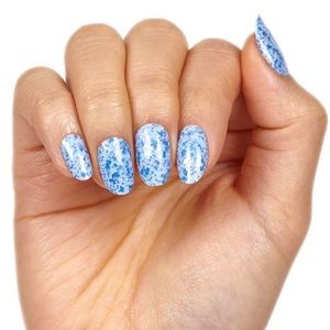 COLOR STREET RETIRED ICE CASTLE